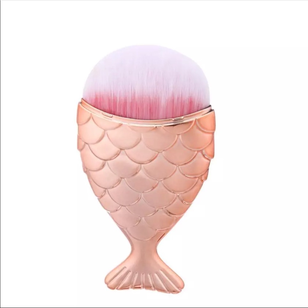 Fish brush